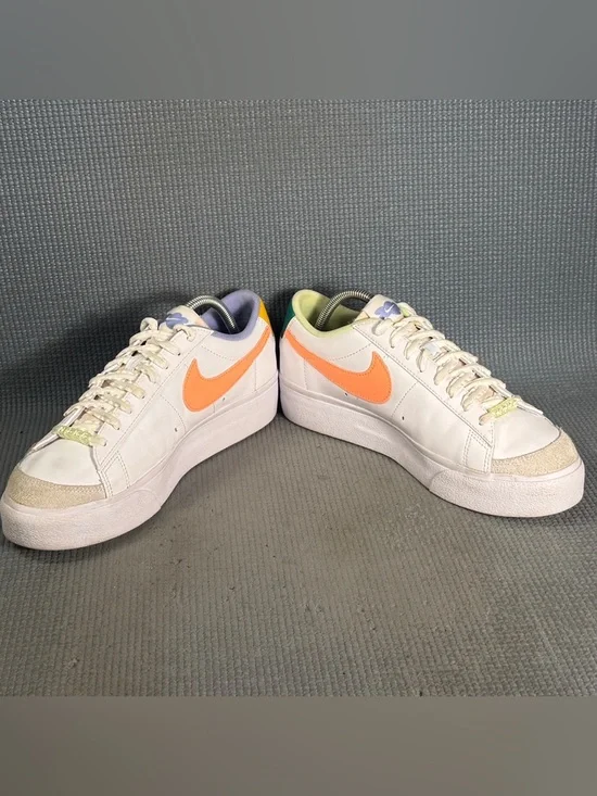 Nike Blazer Low Platform White/Peach Cream Shoes DX3719-100 Women's Size 10.5 - Picture 4 of 9